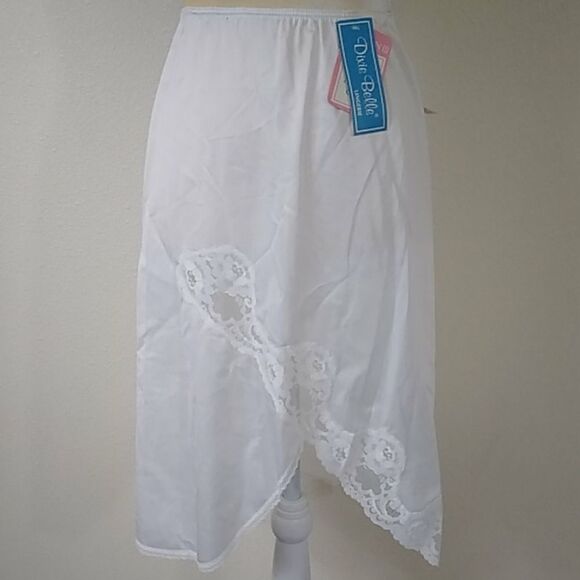 Dixie Belle Vintage Skirt - Picture 2 of 10